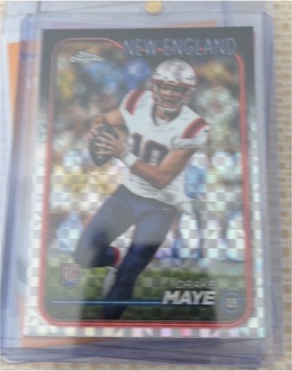 2021 Topps Chrome #18 Mac Jones — front