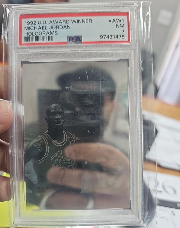 1992 Upper Deck Award Winner #AW1 Michael Jordan Holograms — front
