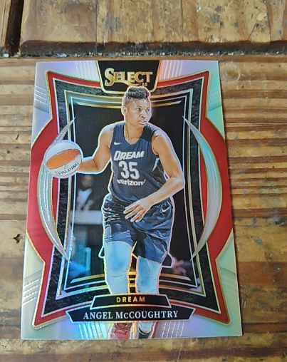 2018 Panini Select WNBA #35 Angel McCoughtry — front