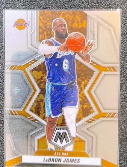 2020 Panini Mosaic #6 LeBron James — front