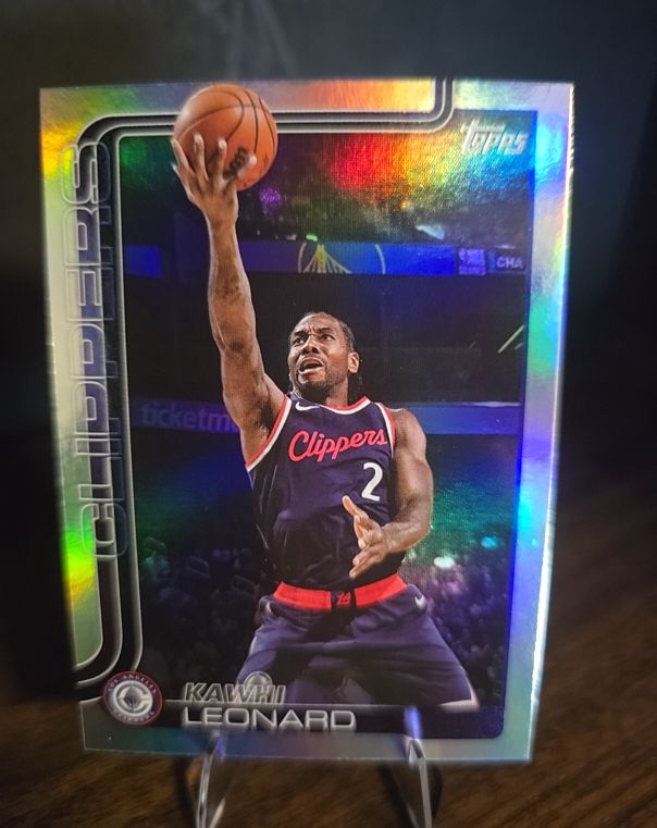 2020 Topps #2 Kawhi Leonard — front