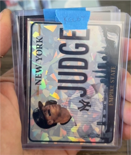 2021 Topps Transcendent New York Yankees Aaron Judge — front