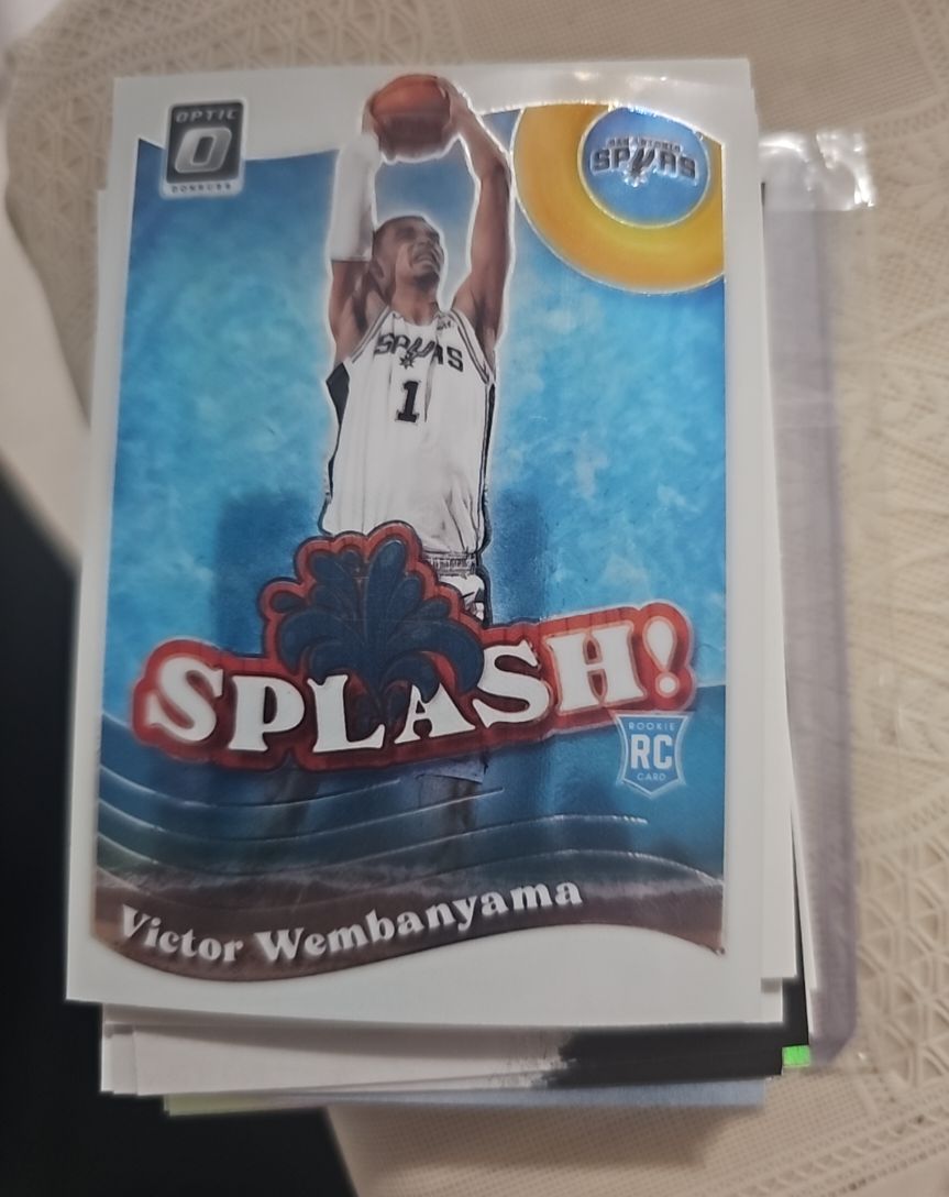 2023 Donruss Optic #Splash! Victor Wembanyama Rookie Card — front