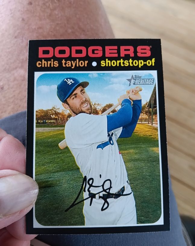 2020 Topps Heritage #DODGERS Chris Taylor — front