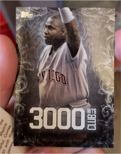 1999 Topps #3000 Tony Gwynn 3000 Hits Club — front