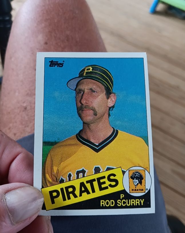 1983 Topps #400 Rod Scurry — front