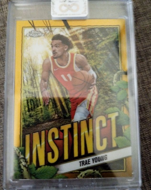 2020 Panini Chronicles Instinct Trae Young — front