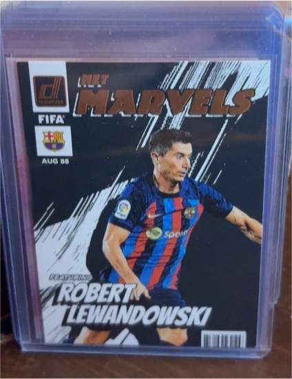 2022 Donruss Net Marvels AUG 88 Robert Lewandowski — front
