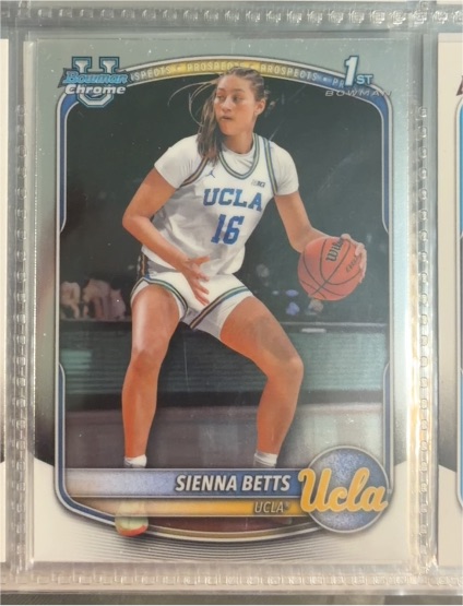 2022 Bowman Chrome #1 Sienna Betts — front