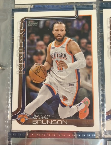 2022 Topps #11 Jalen Brunson — front