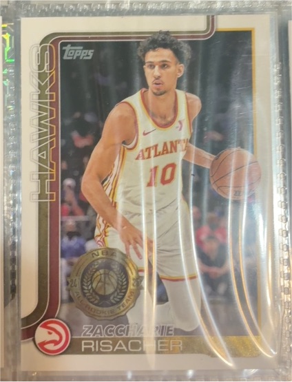 2023 Topps #10 Zach LaVine — front