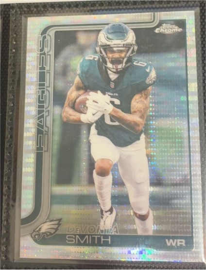 2021 Topps Chrome Series DeVonta Smith — front