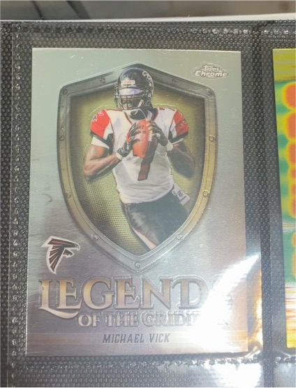 2001 Topps Chrome Legends of the Gridiron #Michael Vick — front