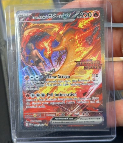 2017 Pokémon Team Rocket's Moltres GX #220 — front