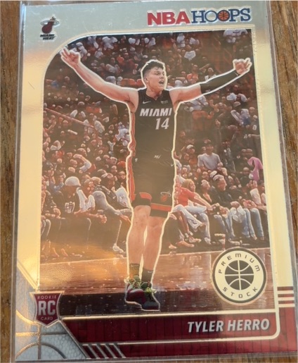 2019 Panini NBA Hoops Premium Stock #14 Tyler Herro — front