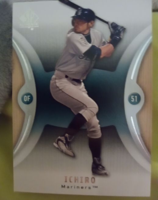 2001 SP Authentic #51 Ichiro Suzuki — front