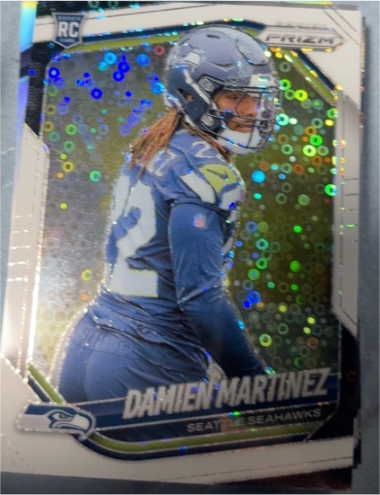 2022 Panini Prizm #308 Damien Martinez — front