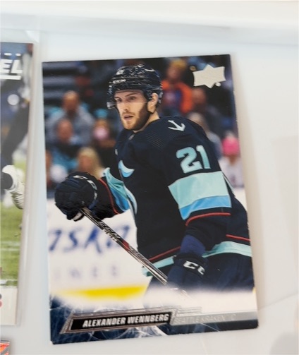 2022 Upper Deck #21 Alexander Wennberg — front