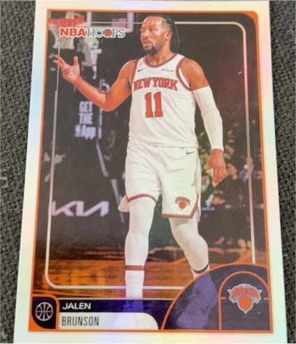 2023 NBA Hoops #11 Jalen Brunson — front