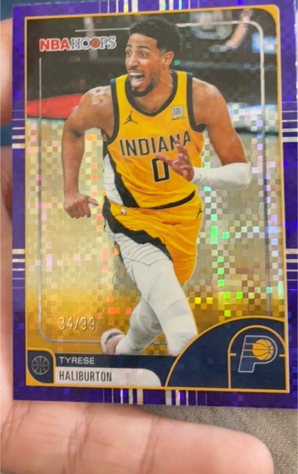 2022 NBA Hoops #34 Tyrese Haliburton — front