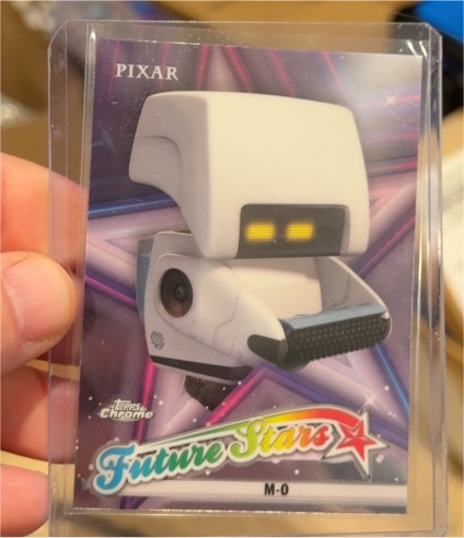 2025 Topps Chrome Disney Pixar #FS-9 M-O Future Stars — front