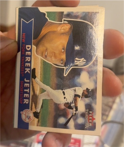 2001 Fleer Tradition #188 Derek Jeter — front