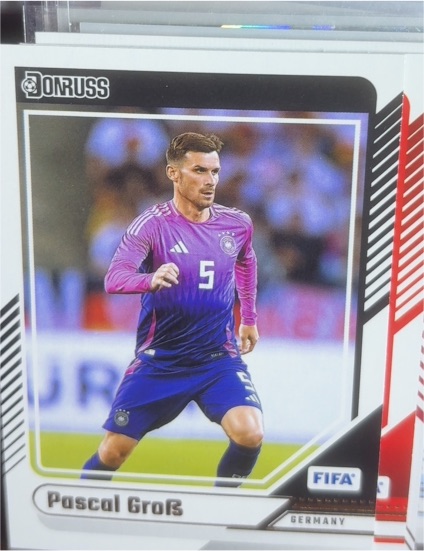 2024-25 Donruss FIFA #131 Pascal Groß — front