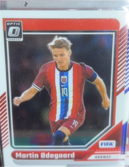 2024-25 Panini Donruss Optic #92 Martin Odegaard — front