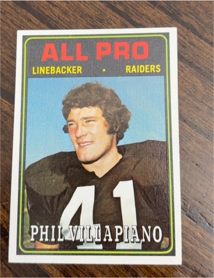 1974 Topps #139 Phil Villapiano Oakland Raiders — front