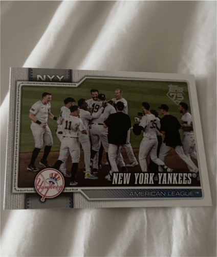 2026 Topps Series 2 #628 New York Yankees Team Card — front