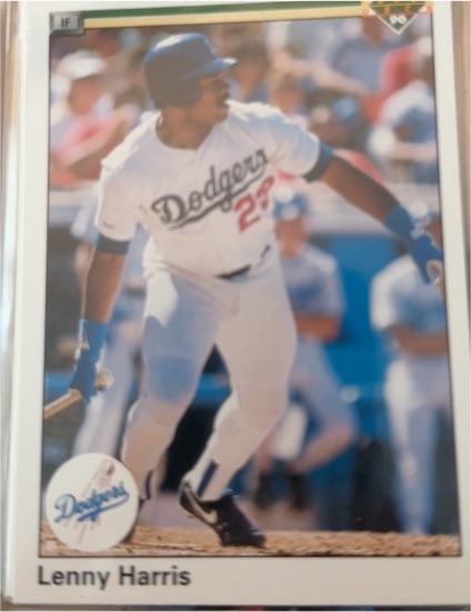 1990 Upper Deck #423 Lenny Harris — front
