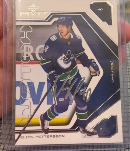 2021-22 Upper Deck MVP 20th Anniversary #9 Elias Pettersson — front