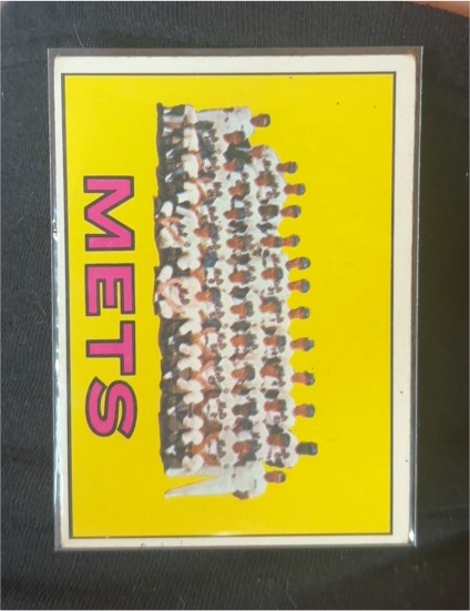 1967 Topps #42 New York Mets Team — front