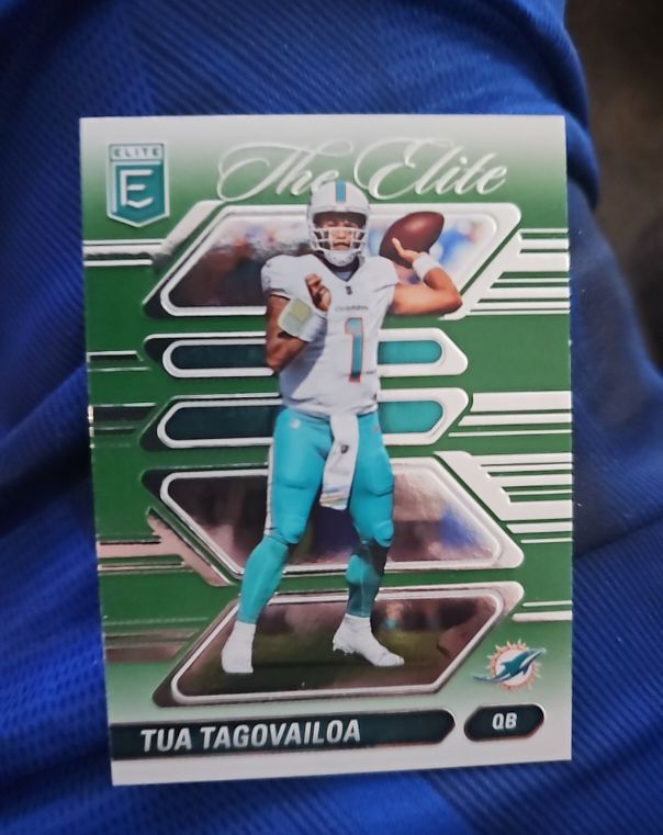 2024 Donruss Elite #7 Tua Tagovailoa — front