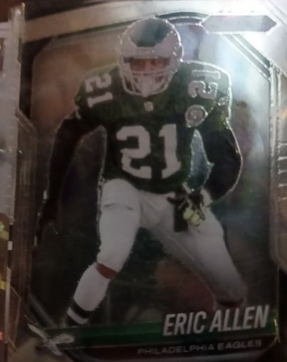 2025 Panini Prizm #17 Eric Allen — front