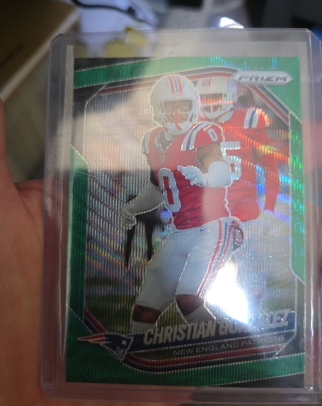 2025 Panini Prizm #176 Christian Gonzalez — front