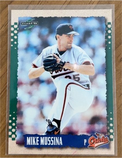 1995 Score #415 Mike Mussina — front