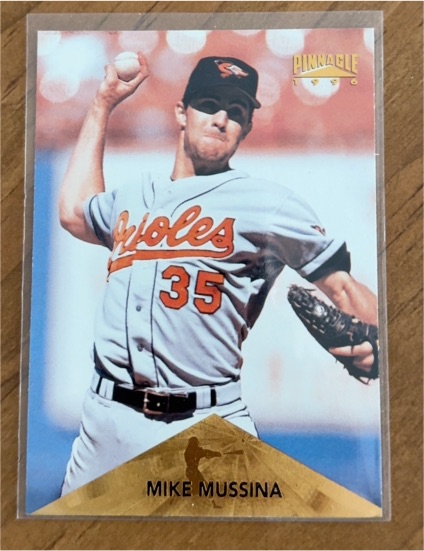 1996 Pinnacle #34 Mike Mussina — front