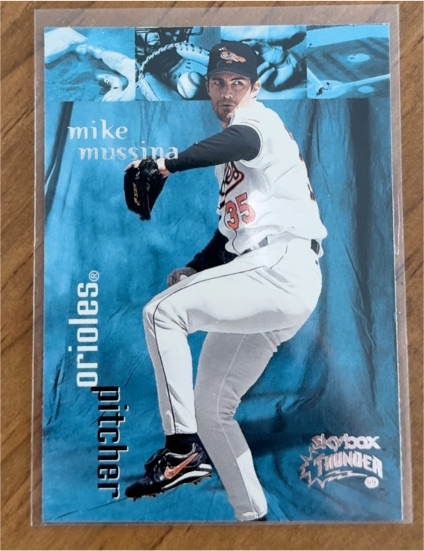 1999 Skybox Thunder #125 Mike Mussina — front