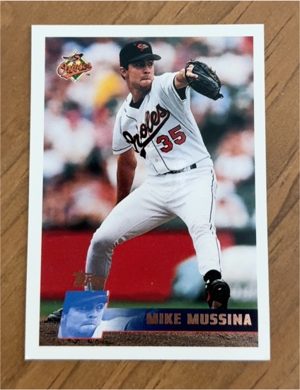 1996 Topps #65 Mike Mussina — front