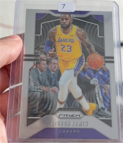 2019-20 Panini Prizm #129 LeBron James — front