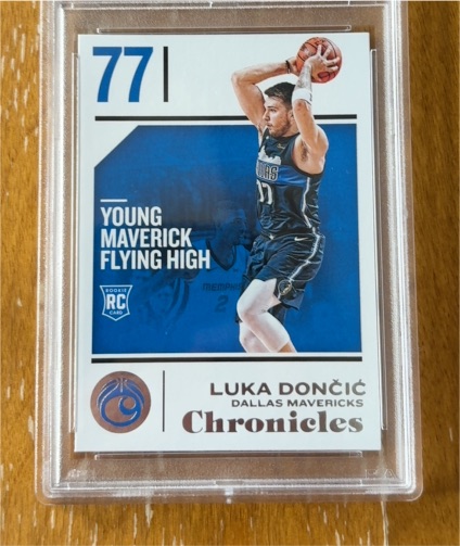 2018 Panini Chronicles #77 Luka Dončić Young Maverick Flying High — front