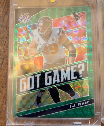 2020 Panini Mosaic #GG18 J.J. Watt Got Game? Green Mosaic Prizm — front