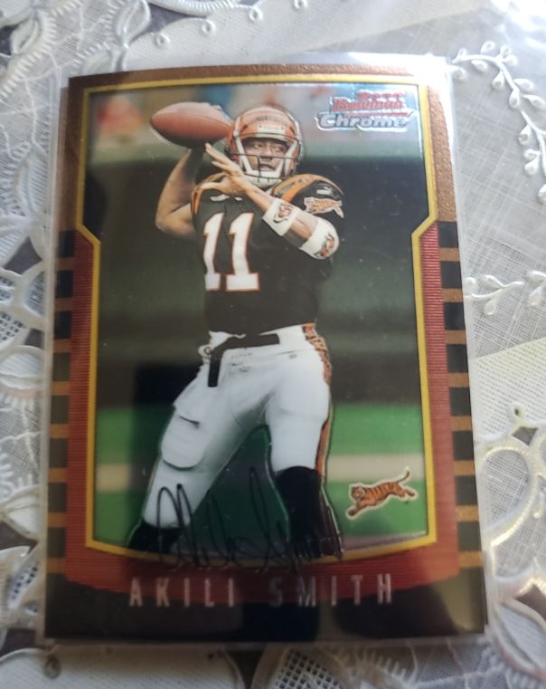 2000 Bowman Chrome #126 Akili Smith — front
