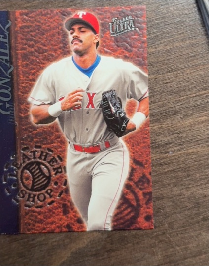 1997 Fleer Ultra #5 Juan Gonzalez — front