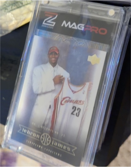 2003 Upper Deck #9 LeBron James Rookie — front