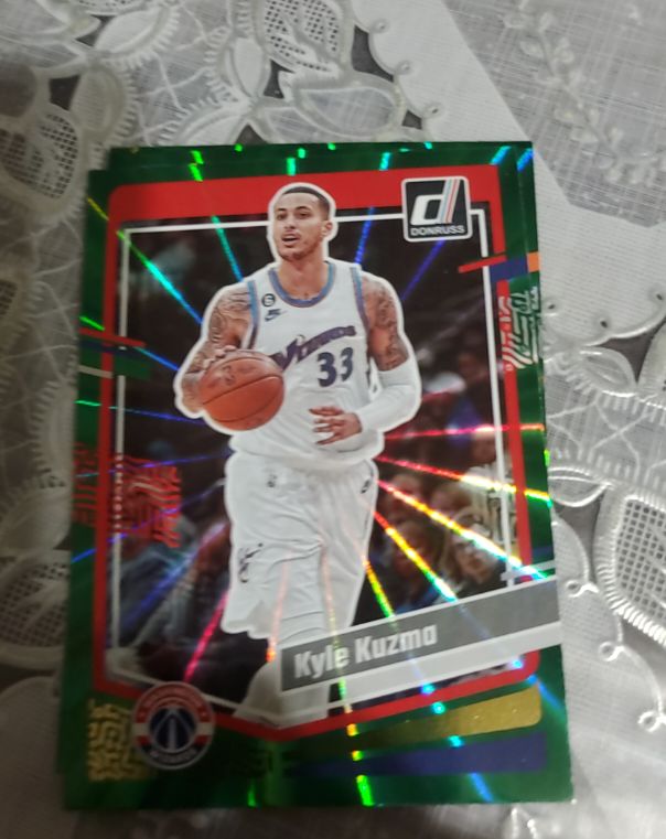 2023-24 Donruss #106 Kyle Kuzma Green Laser — front