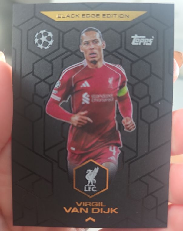 2021 Topps UEFA Champions League Black Edge Edition Virgil van Dijk Liverpool — front