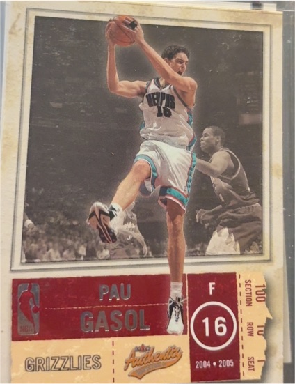 2004-05 Fleer Authentix #40 Pau Gasol — front