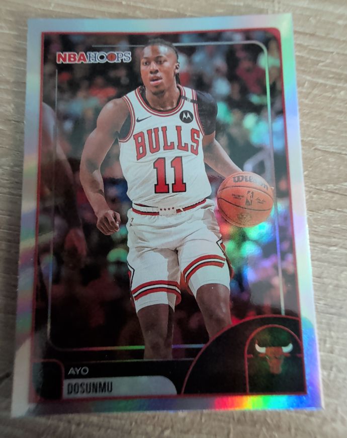 2025-26 Topps NBA Hoops #252 Ayo Dosunmu — front